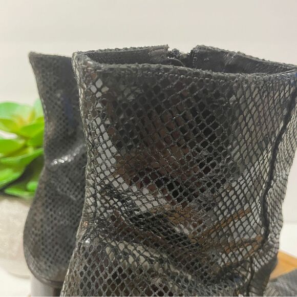 Andrew Stevens Leather Snakeskin Bootie Women’s 9 Square Block Heel Ankle Boot - Picture 6 of 10